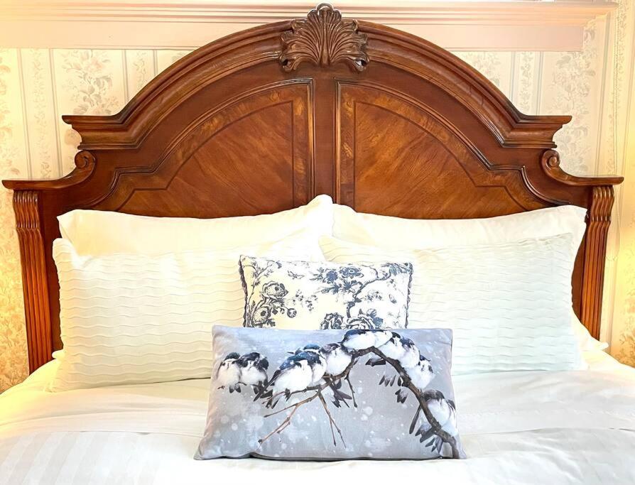 Parlor Suite In Heritage Manor, Fairfield, Near Dt Victoria Extérieur photo