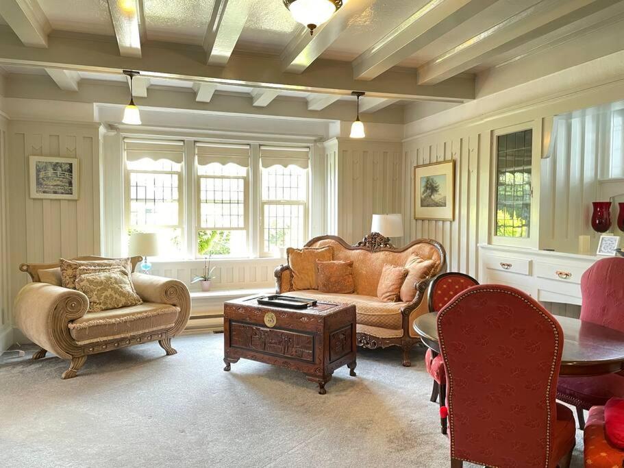 Parlor Suite In Heritage Manor, Fairfield, Near Dt Victoria Extérieur photo