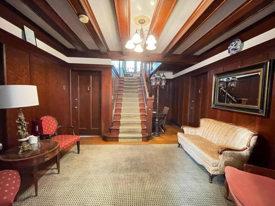 Parlor Suite In Heritage Manor, Fairfield, Near Dt Victoria Extérieur photo